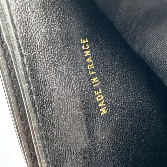 Chanel Patent Leather CC wallet - Picture 11 of 11